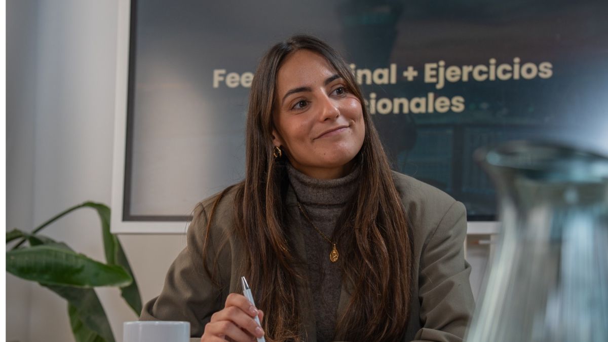 La funcionaria del futuro: mujer de 33 años, con estudios universitarios y trabajo a tiempo completo