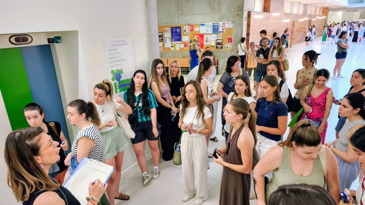 Las oposiciones de Maestro cierran con 111 plazas sin cubrir de las 1.607 convocadas en la Región de Murcia