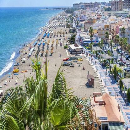 Listado Definitivo de Aspirantes Admitidos y Excluidos 12 Plazas de Auxiliar Administrativo/a Ayuntamiento de Torremolinos (Málaga)
