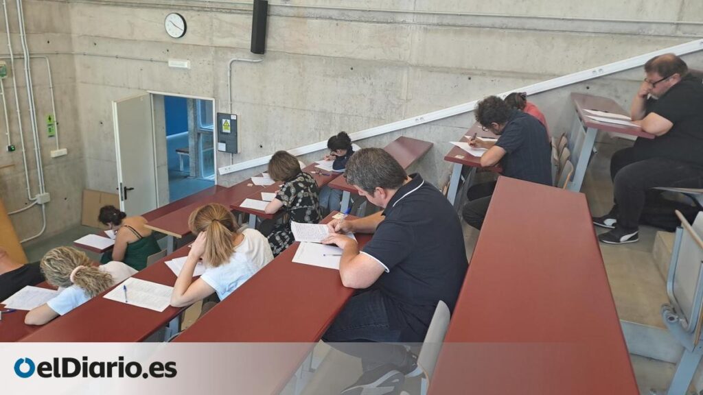 ‘Escabechina’ en las oposiciones de auxiliar de enfermería de la Región de Murcia: solo 10 aprobados entre los más de 3.300 aspirantes