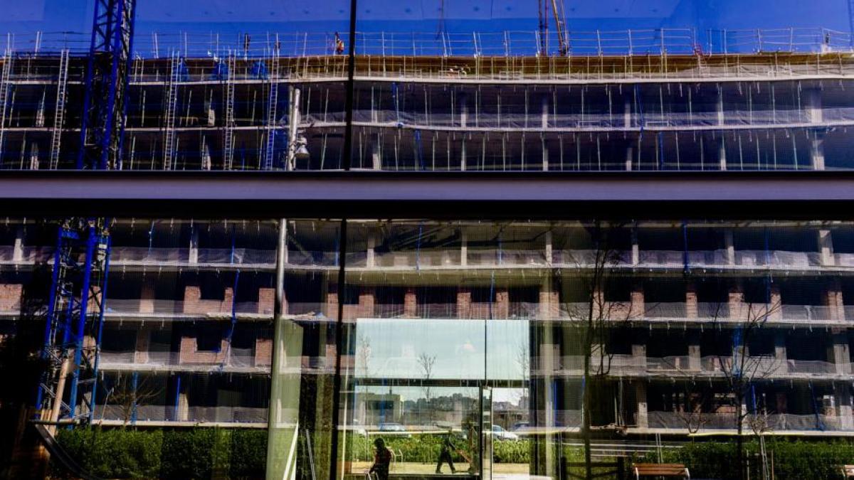 Corp y Copisa entran en el plan de vivienda pública del Govern