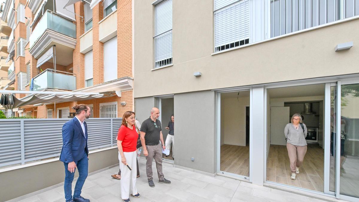 Paneque entrega las llaves de 46 viviendas de alquiler asequible en Malgrat de Mar (Barcelona)