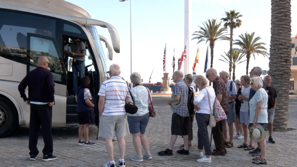 Nueva oportunidad de empleo en Ceuta: convocan una plaza de guía turístico