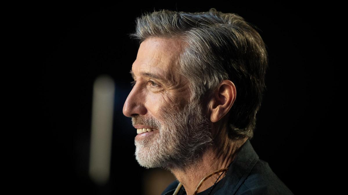 Emilio Aragón reflexiona sobre el miedo a la inteligencia artificial: "Siempre se me ha dado muy mal la tecnología, pero no me cabe en la cabeza que una máquina componga"
