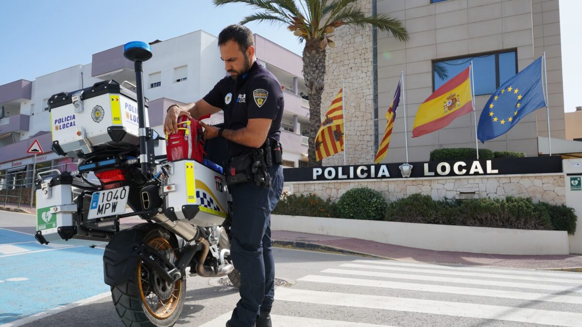 Santa Eulària convoca 12 plazas de Policía Local y reserva un 25 % a mujeres - Noudiari.es