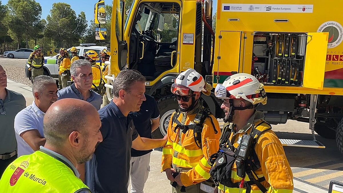 Las nuevas bases resolverán las oposiciones a bombero en la mitad de tiempo - La Verdad
