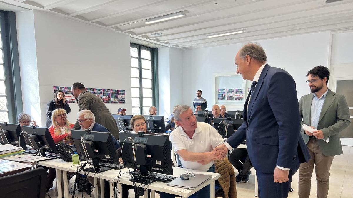 Inteligencia Artificial, certificado digital y móvil, los cursos más demandados en Madrid