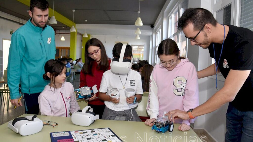 El CRIEC de Carboneras acerca la inteligencia artificial y el inglés a 1.400 alumnos