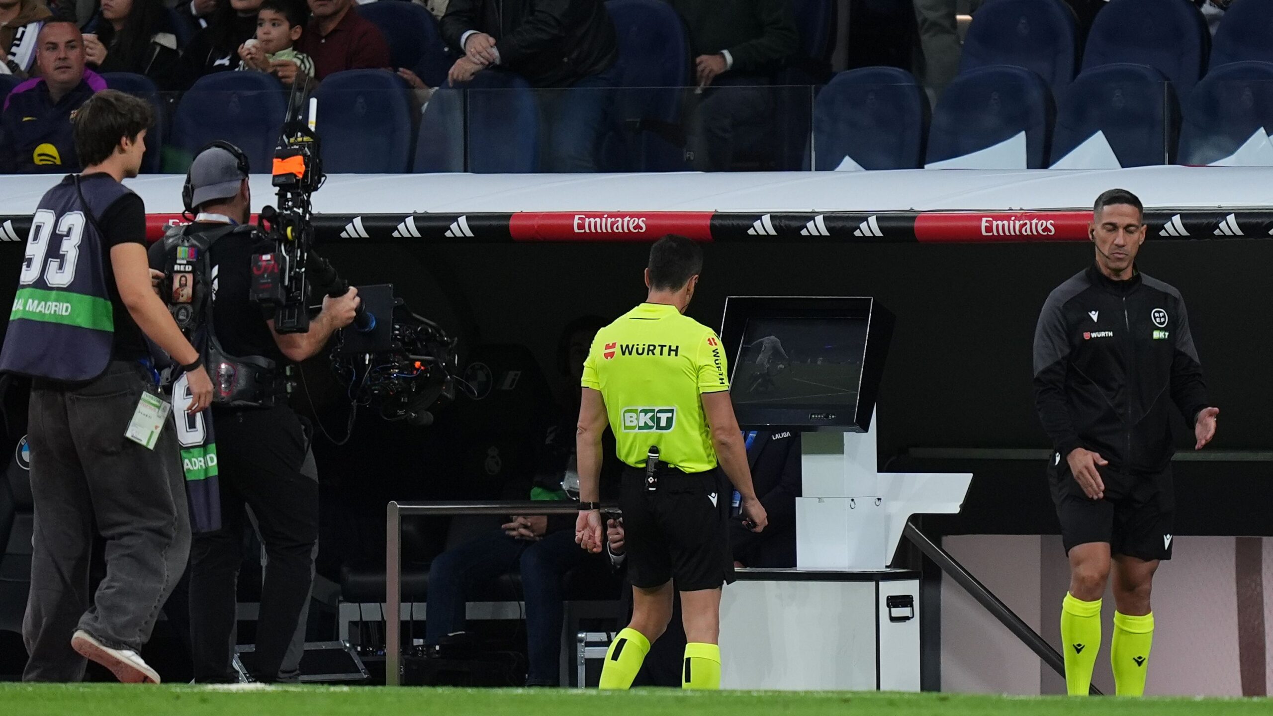 La inteligencia artificial irrumpe en el debate arbitral de LaLiga | Goal.com Espana
