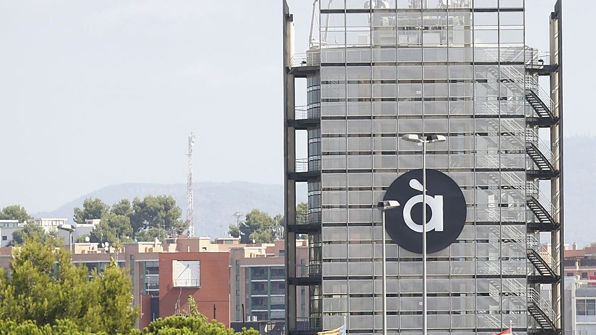À Punt solo recibe 18 peticiones para recuperar las tasas de los mil opositores