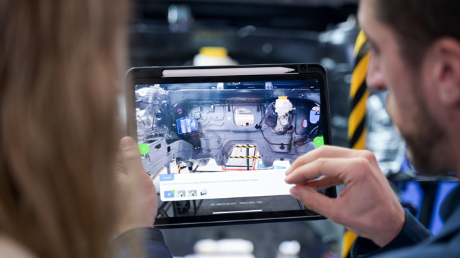 La inteligencia artificial toma el control en la nueva automatización industrial - IT User