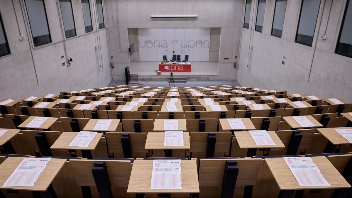 Salud convoca 54 plazas de facultativo/a especialista de área en diez ... - Pamplona Actual