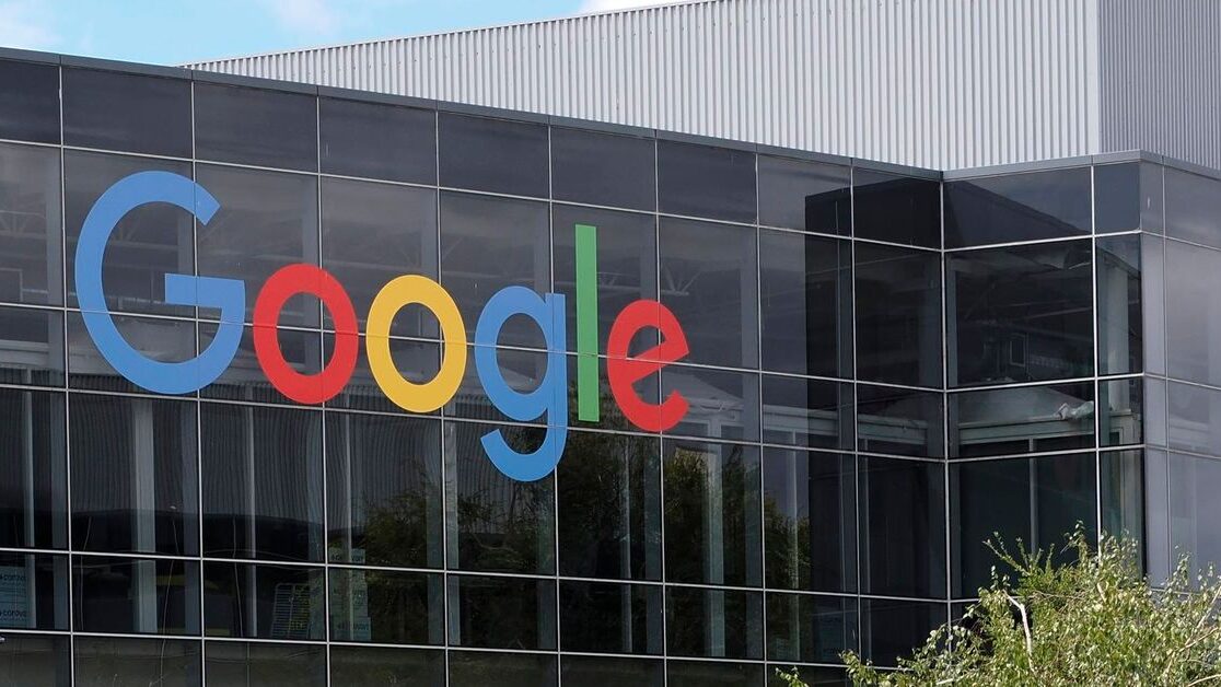 Google reorganiza su cúpula de inteligencia artificial: Jeff Dean deja la compañía y Demis Hassabis pasa a un cargo estratégico