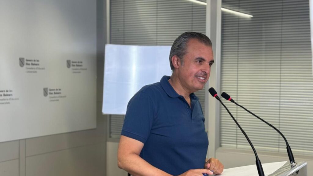 Educación culmina el mayor proceso de adjudicación de plazas docentes de los últimos años y cubre el 99 % de las vacantes en los centros educativos