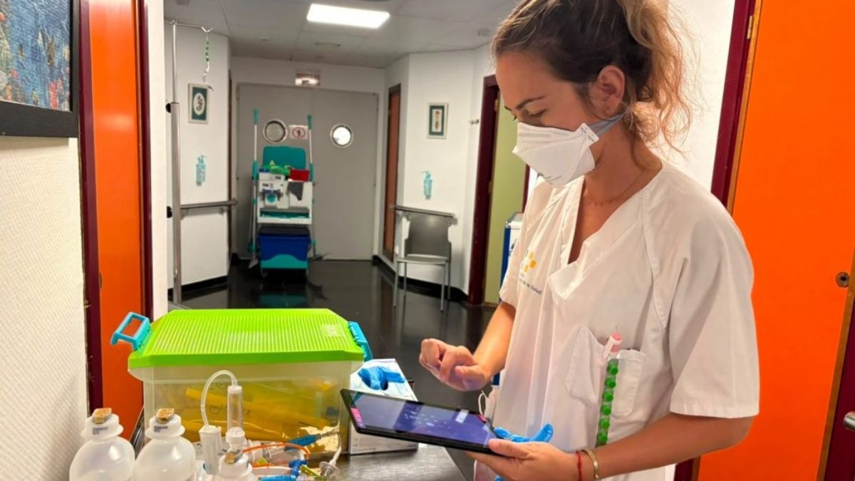 Canarias lanza la mayor oferta de formación de su historia con 492 plazas para médicos, enfermeros y otros especialistas