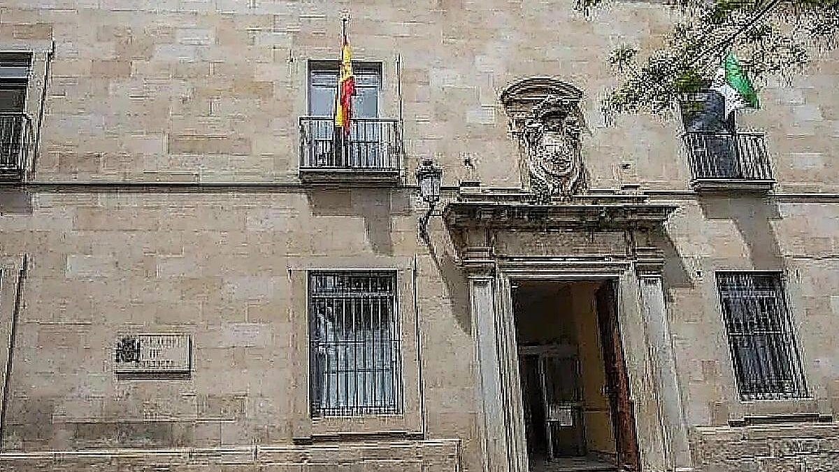 La estabilización de 126 plazas de técnicos de Empleo sigue pendiente del TSJEx - Hoy