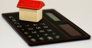 Pasar la hipoteca variable a fija con el euríbor en el 3,3 %: comisiones y plazos legales